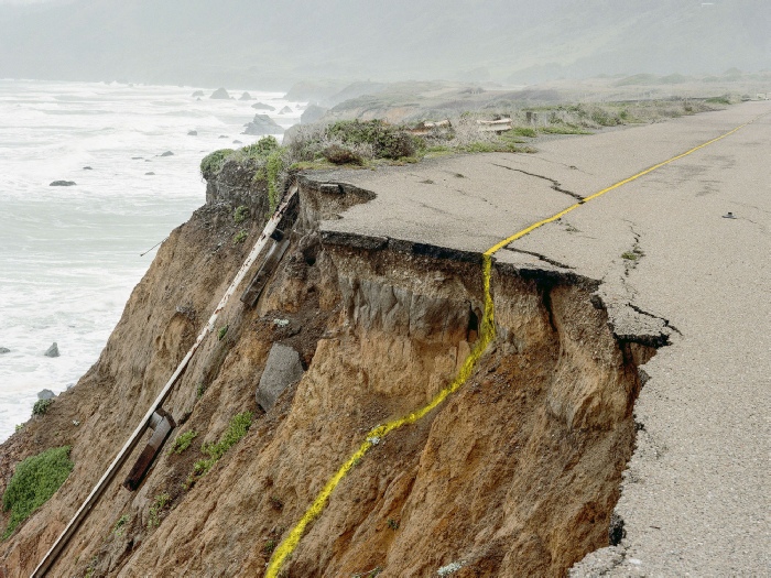 Taiyo Onorato & Nico Krebs, Broken Street Line, 2008. © Taiyo Onorato & Nico Krebs. 